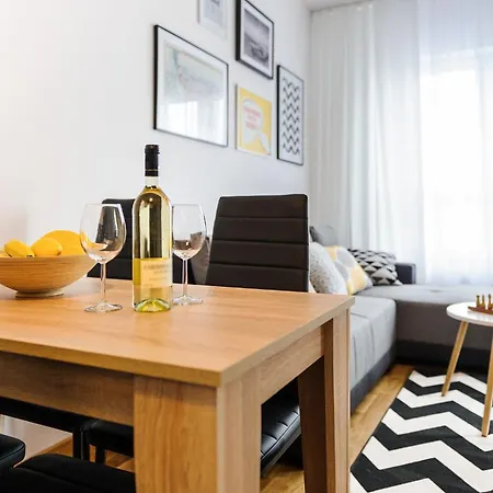 Solna 11 Apartment *